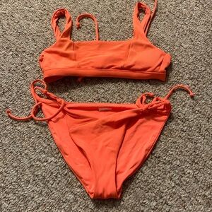 Women’s bathing suit